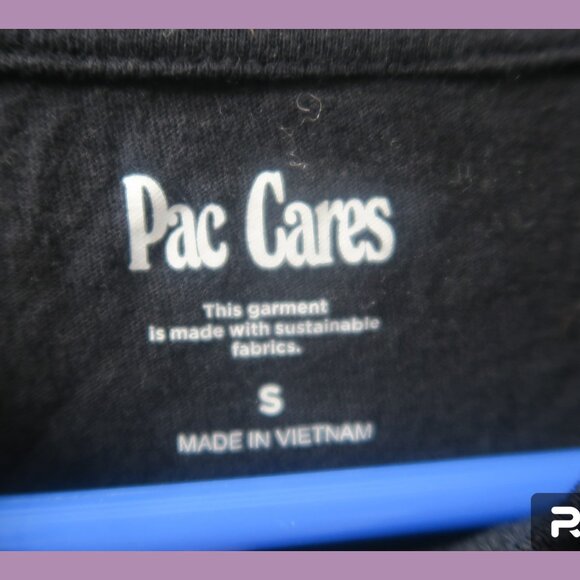 Pac Cares butterfly graphic tee short sleeved in black size small. - Picture 6 of 9